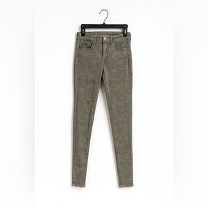 American Eagle Camo High-Rise Jeggings Size 4 | Next Level Stretch 27.5” Inseam